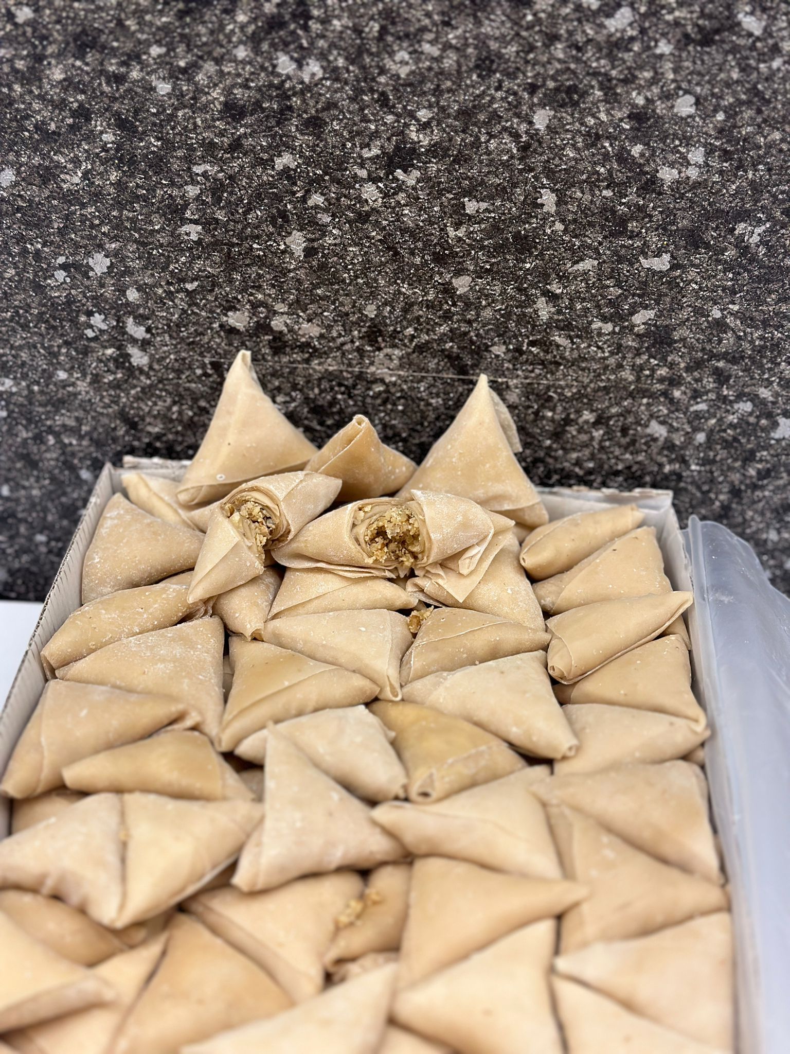 ŞEKER İLAVESİZ CEVİZLİ SAMSA 500 GR